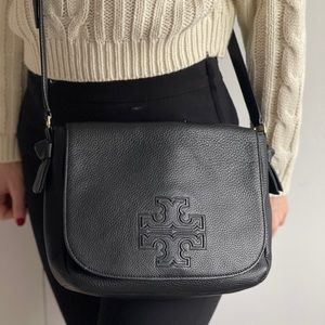 Tory Burch Crossbody Messenger Bag - Mint Condition
